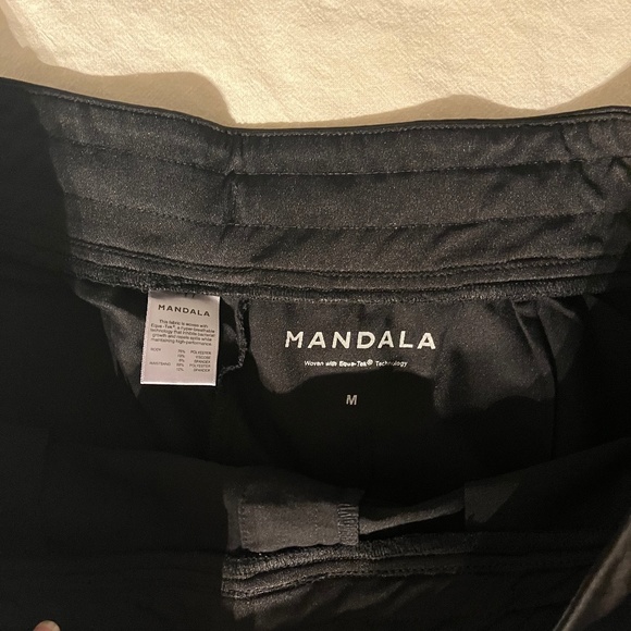 Mandala Scrub Set in Black (Size M) - Picture 8 of 9